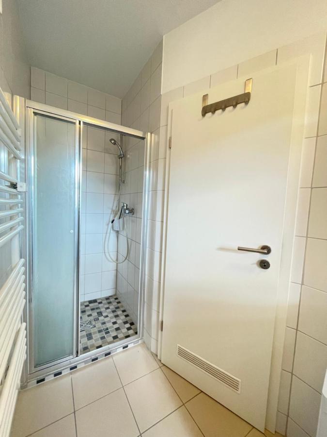 Ferienwohnung Im Stadtzentrum Von Bernau - Schoene Ferienwohnung Mit 1 1/2 Zimmern, Bad, Spuelmaschine, Waschmaschine, Komplette Kueche, Wlan Бернау Экстерьер фото