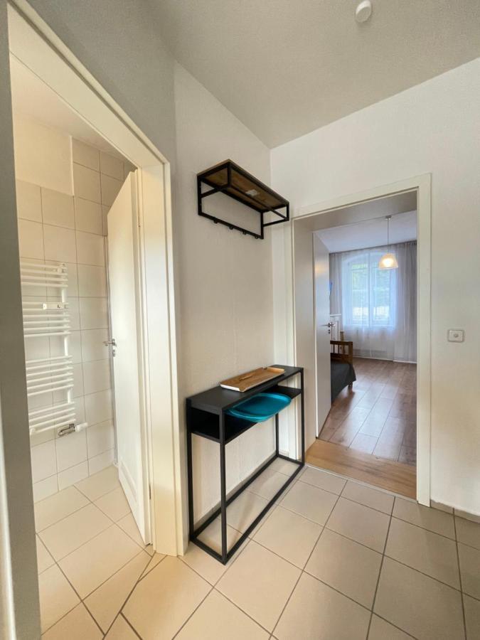 Ferienwohnung Im Stadtzentrum Von Bernau - Schoene Ferienwohnung Mit 1 1/2 Zimmern, Bad, Spuelmaschine, Waschmaschine, Komplette Kueche, Wlan Бернау Экстерьер фото